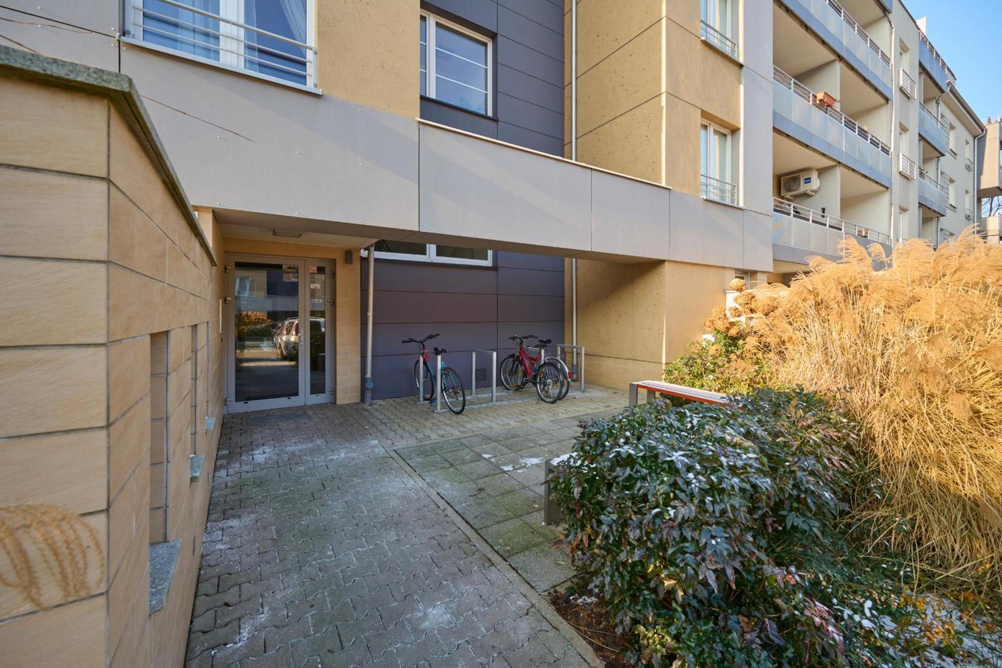 Cozy Klimasa With Balcony In By Renters *